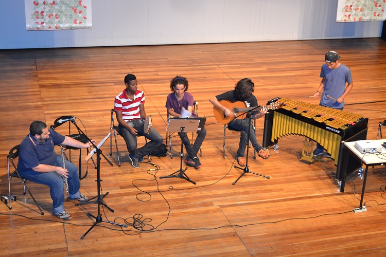 Grupo de Choro do IFG comandou a abertura da primeira edição do EnCOTurH